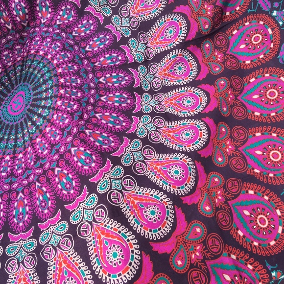 SOLD 🔥Bohemian Purple Peacock Mandala Bed Wall - Picture 3 of 4